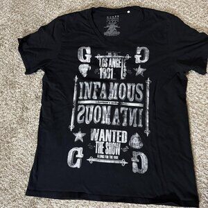 Guess Shirt Mens Large Black V-Neck Graphic Los Angeles 1981 Infamous Wanted Tee